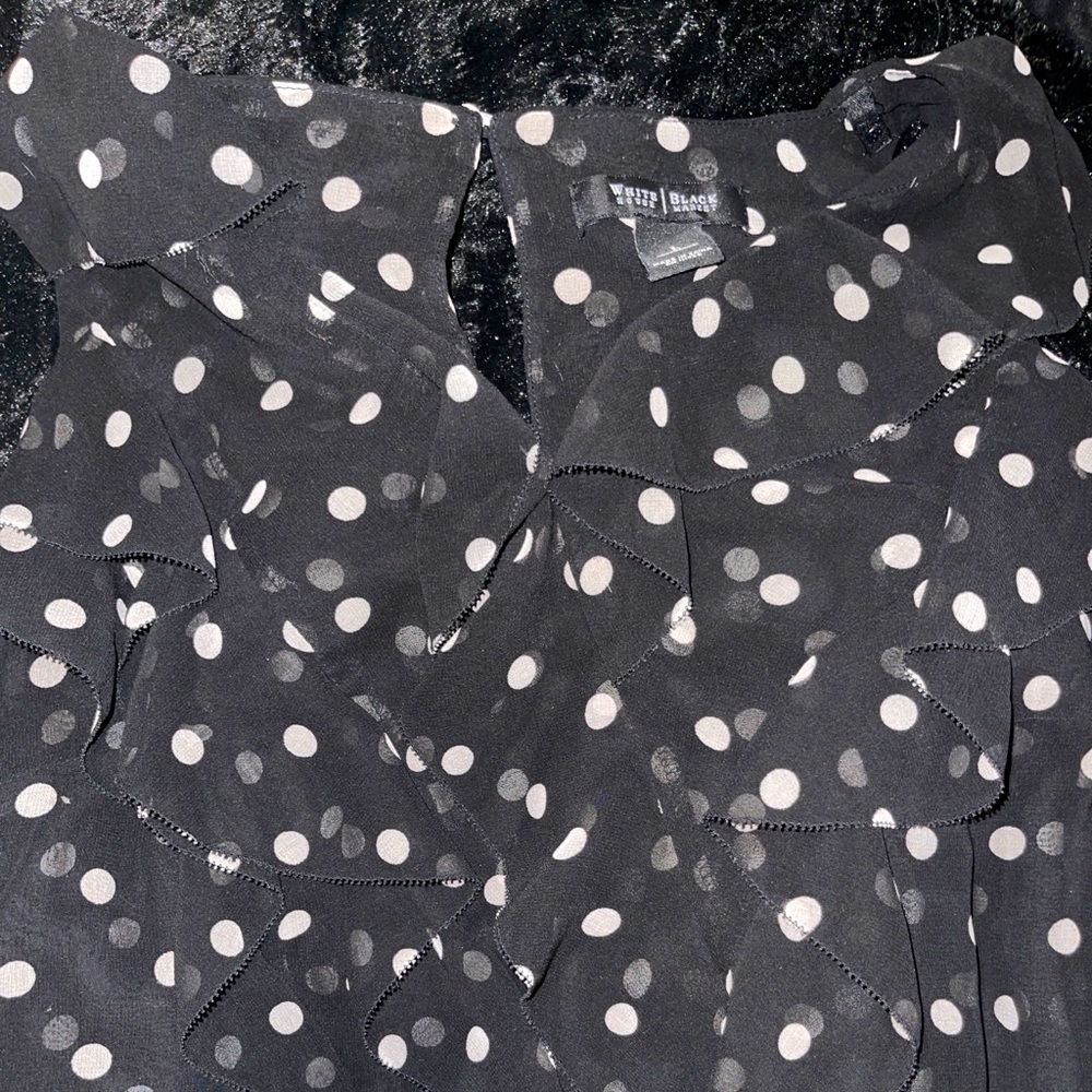 White House Black Market Flowy Top Size Large